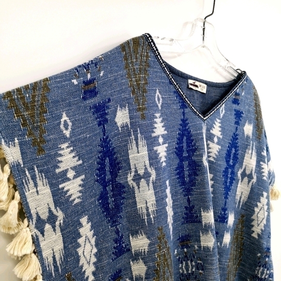 Hollister Women's One Size Boho Tribal Blouse - Picture 4 of 11